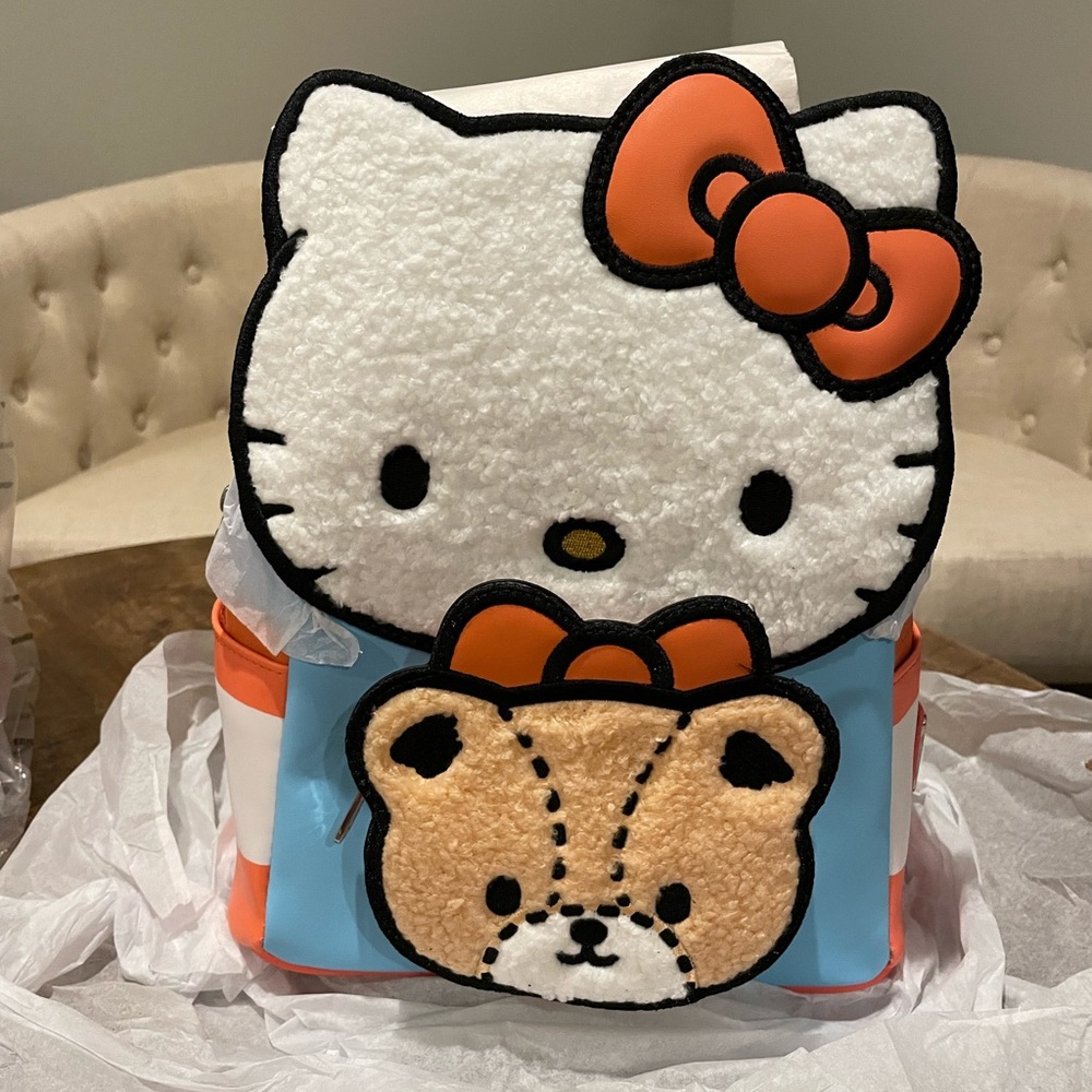 Hello Kitty Back Pack - Picture 8 of 8